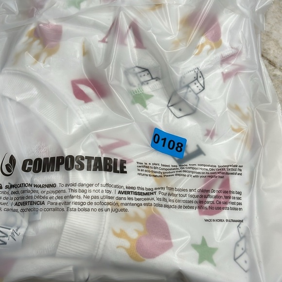 Wildfox | Charmed Sommers‎ White Print Sweatshirt Lips Dice Stars | Size XL - Picture 13 of 13